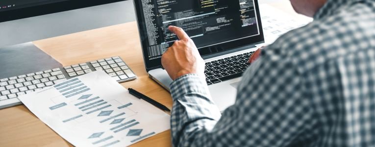 Developing programmer Development Website design and coding tech⁠